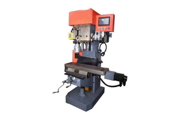 Introducer systemstrukturen for automatisk boremaskine